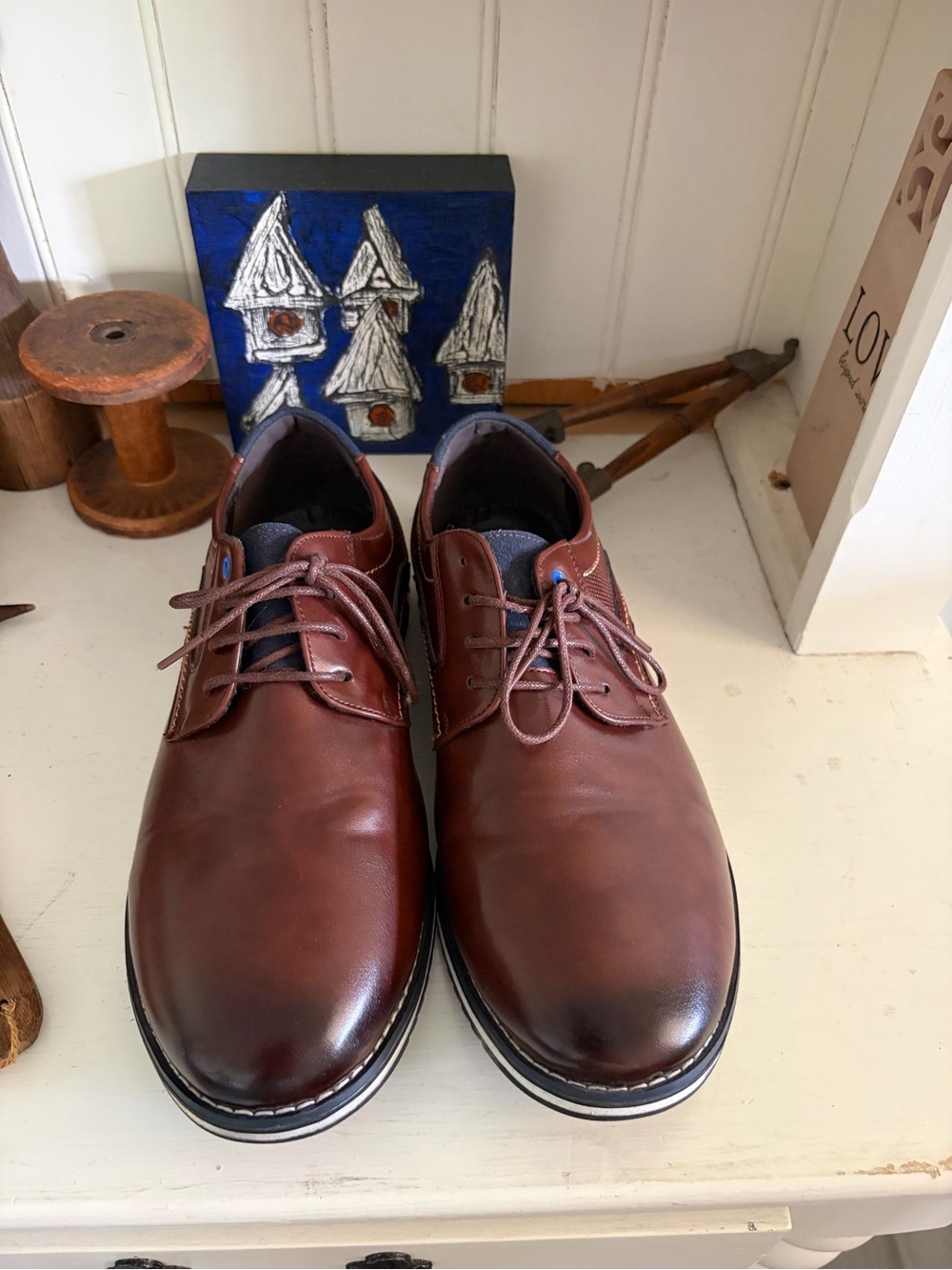 Gatsby Men's Brown Leather Derby Shoes - Classic Laceless Look with Laces